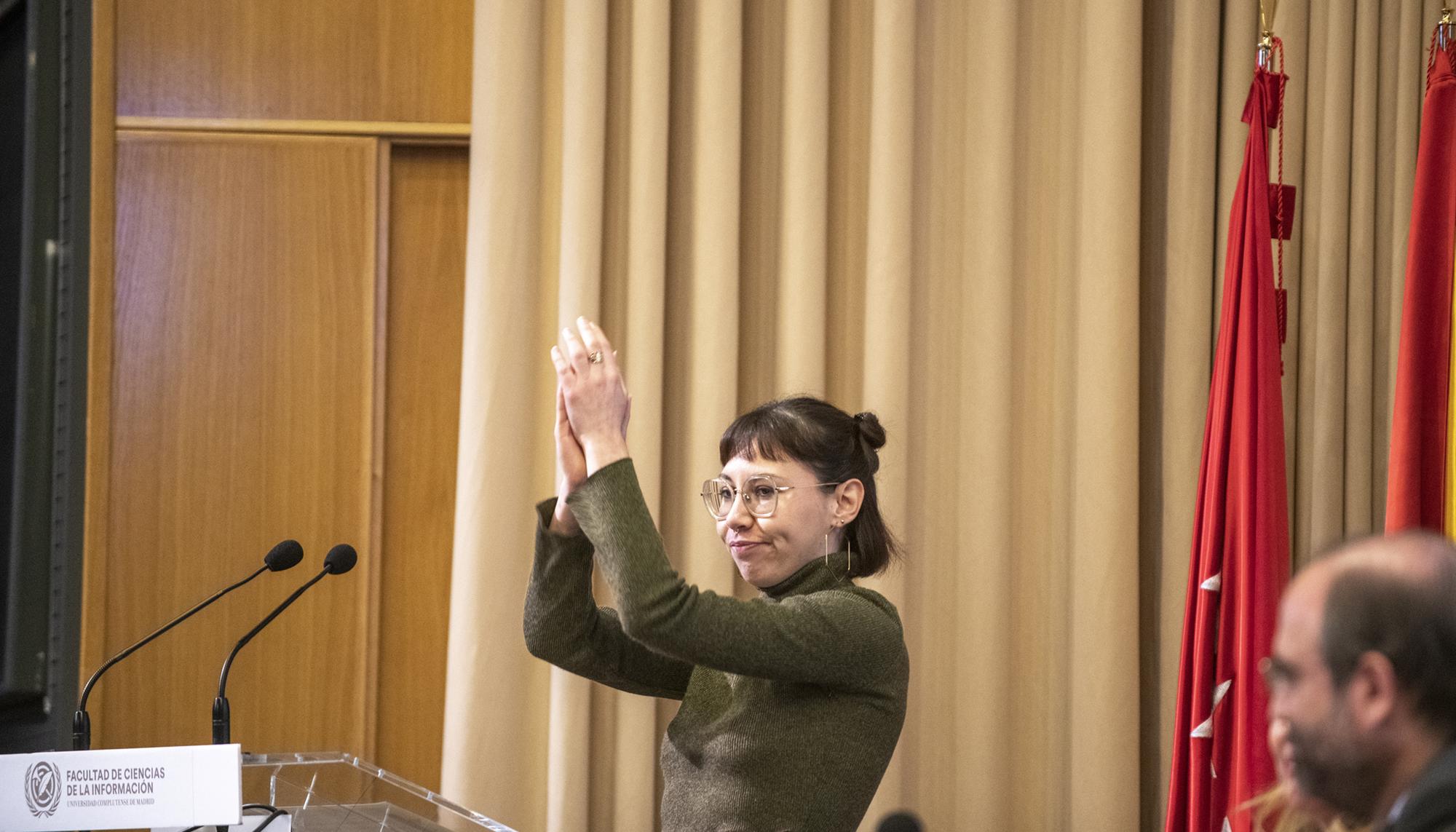 Ayuso Facultad Información - 18